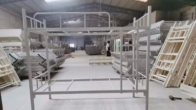 上下铺铁床这样使用越用越结实 上下铺铁床这样使用越用越结实